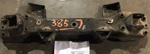 2004-2006 Suzuki XL-7 Front Subframe Engine Cradle 2.7L - Used OEM