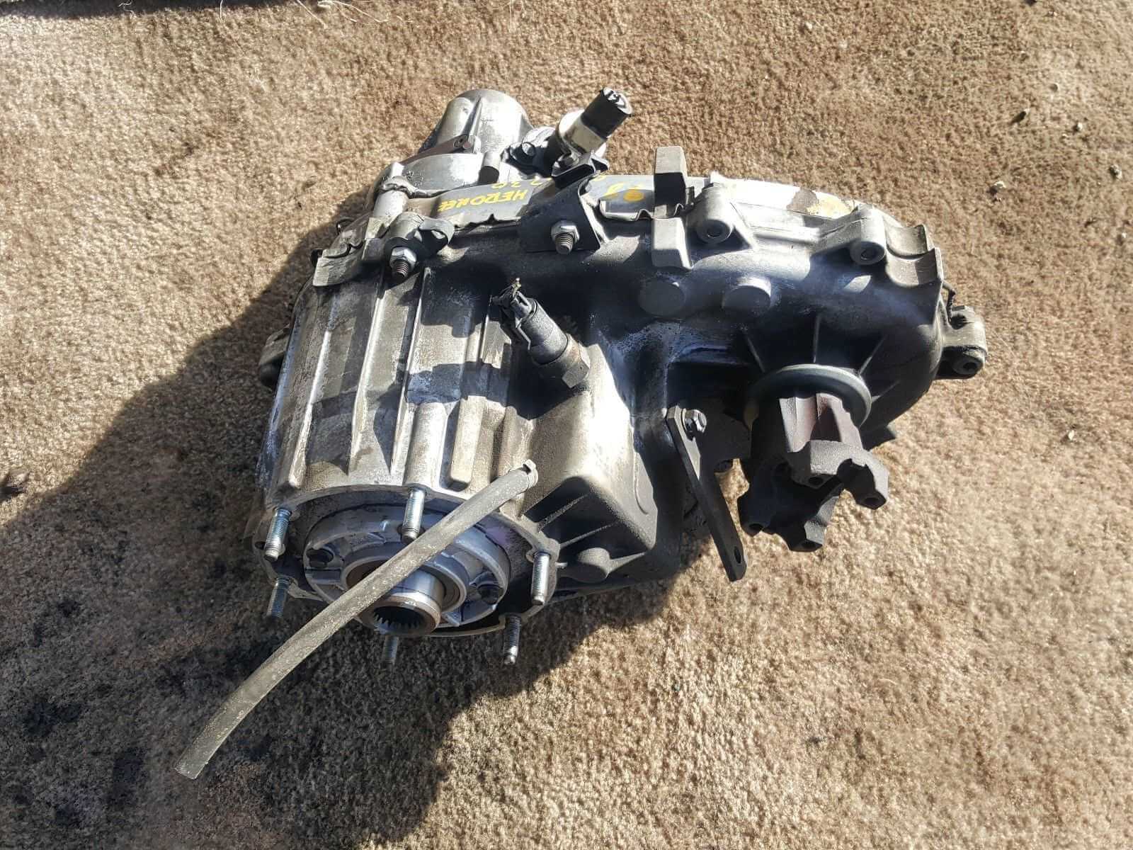 1997-2001 Jeep Cherokee Transfer Case Model 231 - Used OEM