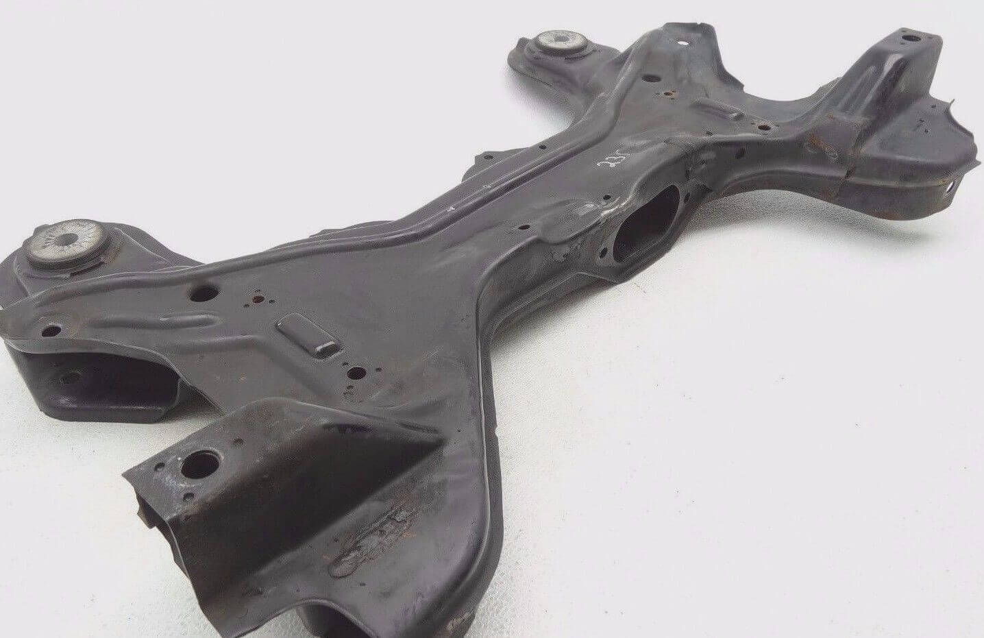 2000-2005 Volkswagen Jetta Golf Beetle GTI Front Subframe Engine Cradle - Used OEM