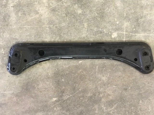 2001-2004 Ford Escape Mazda Tribute Engine Cradle Sub Frame - Used OEM