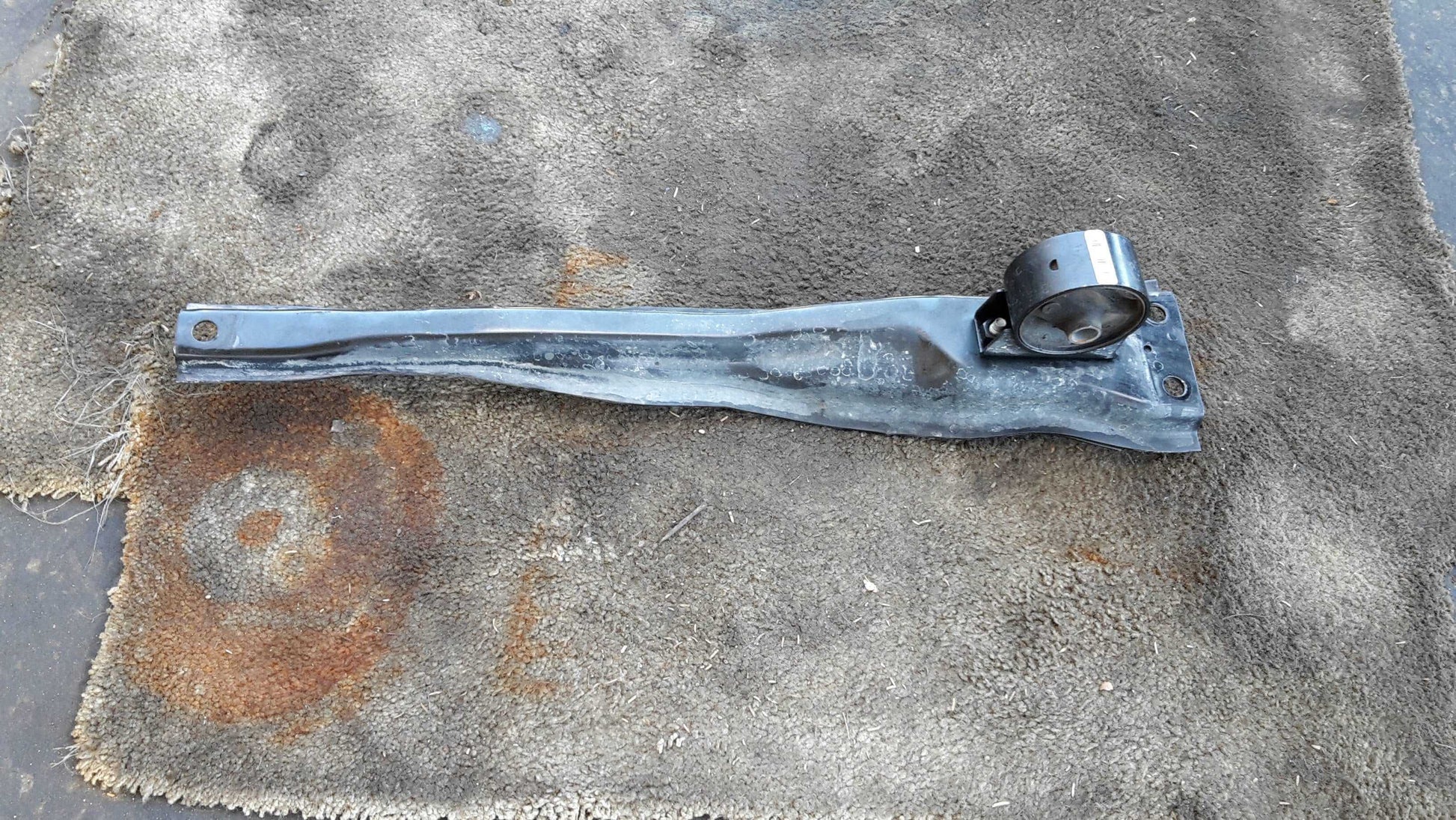 2001-2004 Ford Escape Mazda Tribute Front Engine Cradle Subframe - Used OEM