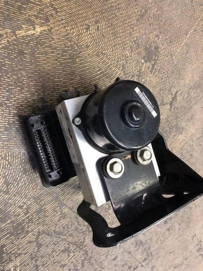 2003-2004 Toyota Sequoia Anti-Lock Brake Pump ABS Actuator - Used OEM