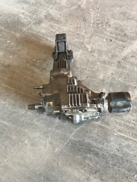 2003-2006 Toyota Matrix Pontiac Vibe All Wheel Drive Transfer Case Assembly - Used OEM