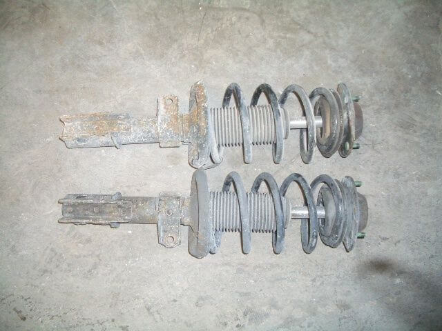 2005-2008 Chevrolet Cobalt Front Strut Assembly 2 Piece Set - Used OEM