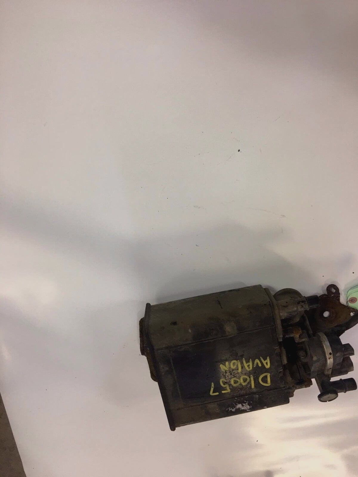 2005-2012 Toyota Avalon 2007-2008 Solara EVAP Vapor Emissions Canister - Used OEM