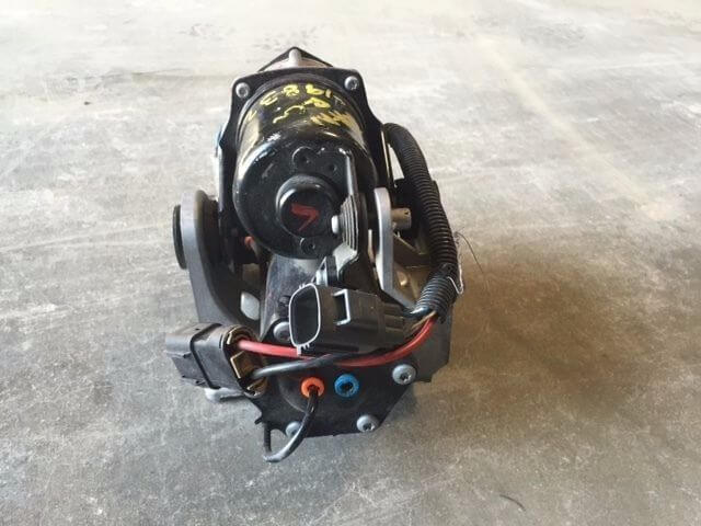 2006-2008 Land Rover Range Rover Air Suspension Compressor Pump - Used OEM