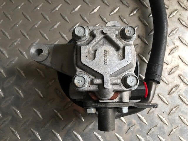 2006-2010 Kia Optima Rondo Power Steering Pump with Pulley 2.4L - Used OEM