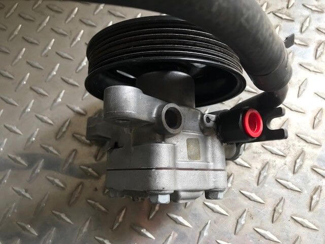 2006-2010 Kia Optima Rondo Power Steering Pump with Pulley 2.4L - Used OEM