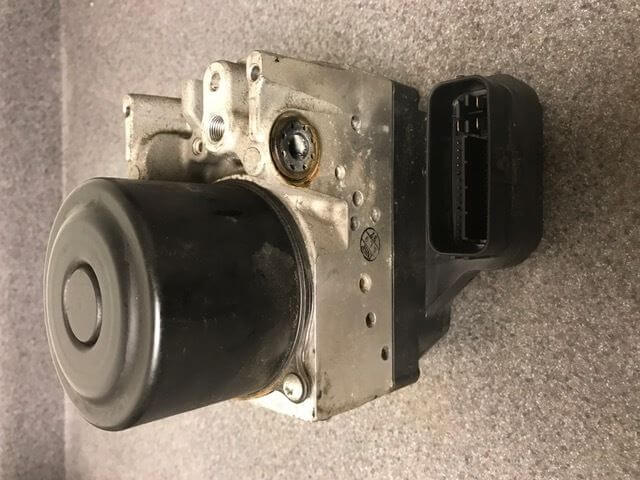 2006-2011 Lexus GS350 IS350 ABS Anti-Lock Brake Pump Actuator Assembly - Used OEM