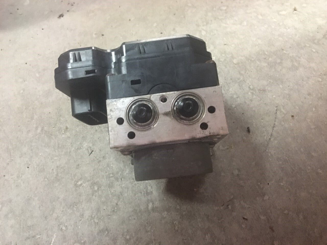 2009 Toyota Corolla ABS Pump Actuator Assembly with Stability Control - Used OEM