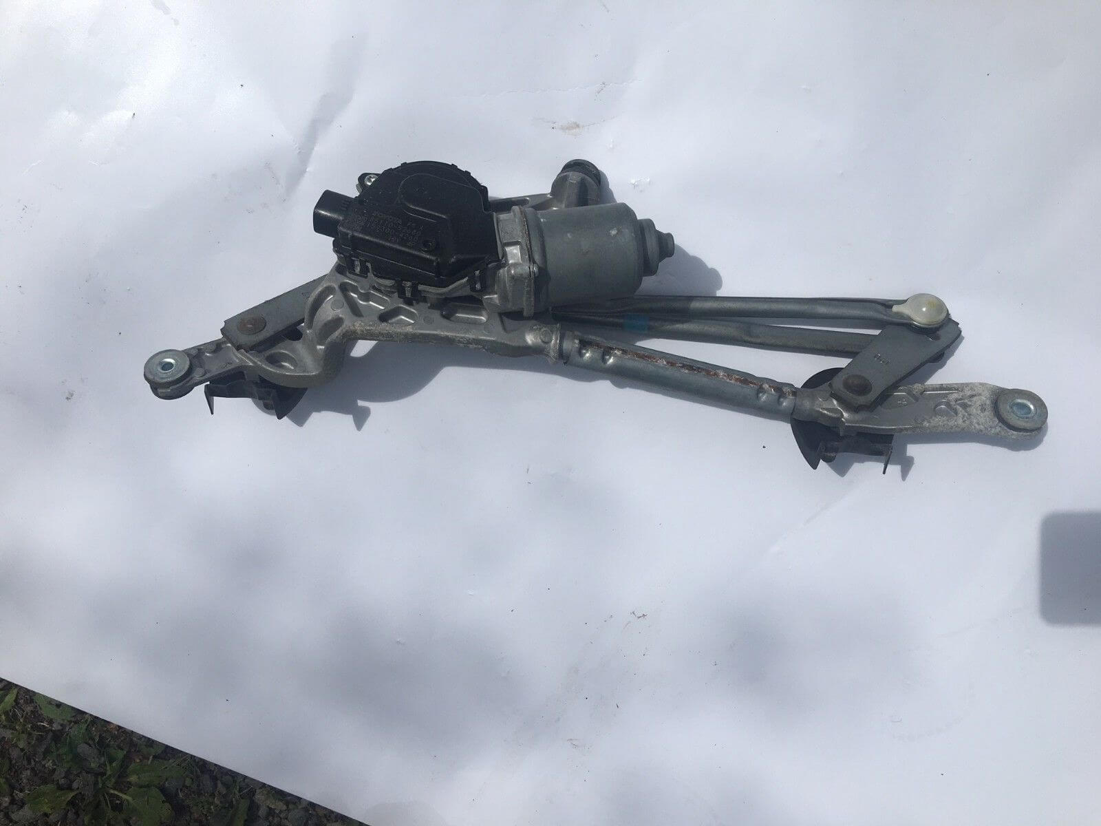 2012-2015 Toyota Prius C Windshield Wiper Motor and Linkage Assembly - Used OEM