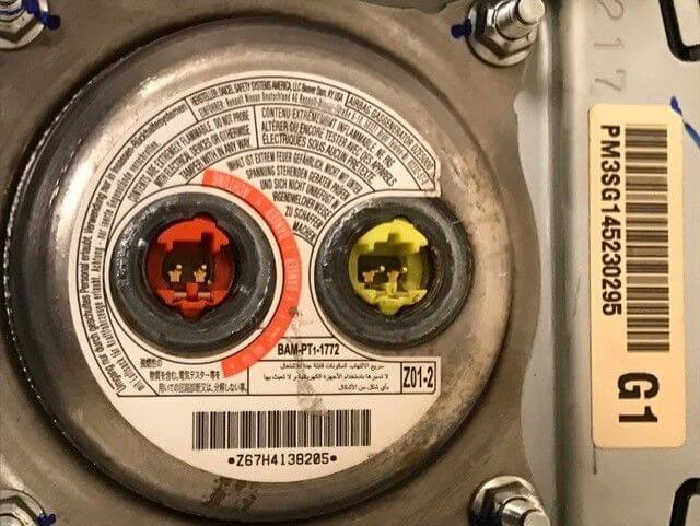 2013-2016 Nissan Sentra Driver Steering Wheel Airbag Black - Used OEM