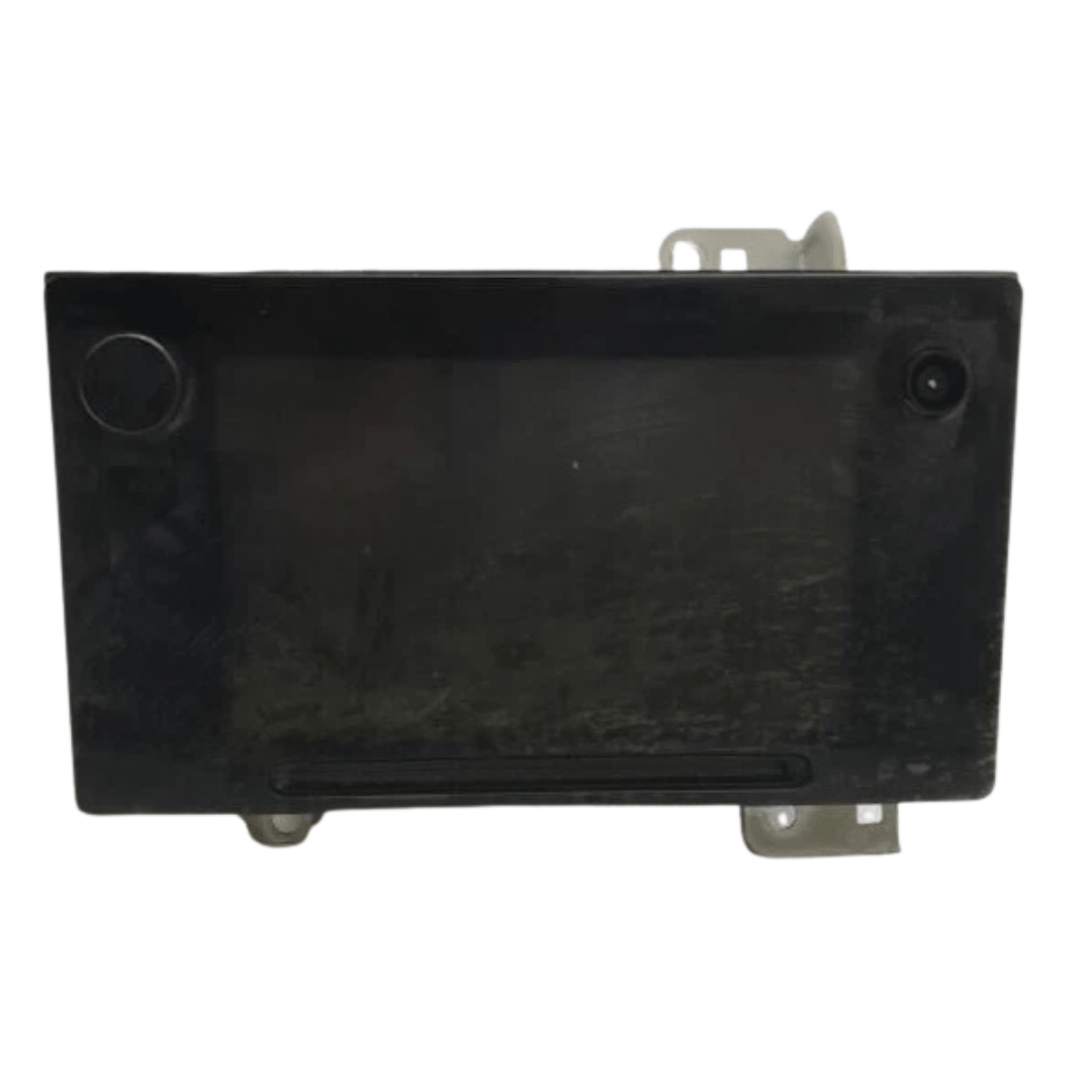2015 Toyota Sienna AM FM Gps Display Screen ID P10982 on radio - Used OEM